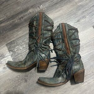 Corral Women's Western Boots in Distressed Green